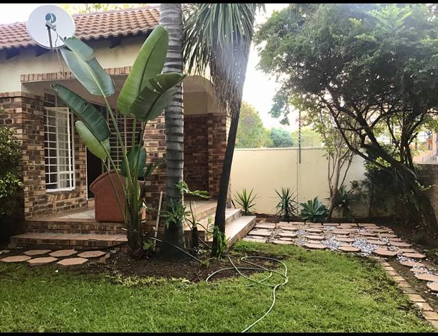 3 BEDROOM TOWNHOUSE TO LET IN MORELETA PARK